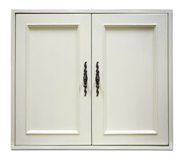 Cupboard Hardware Replacement in Cleburne