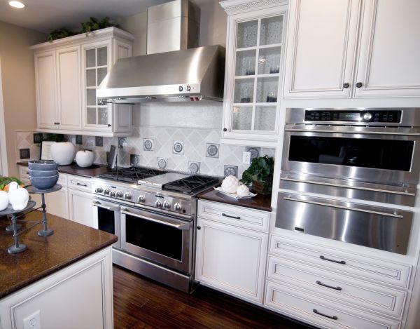 Custom Cabinet Building in Cleburne